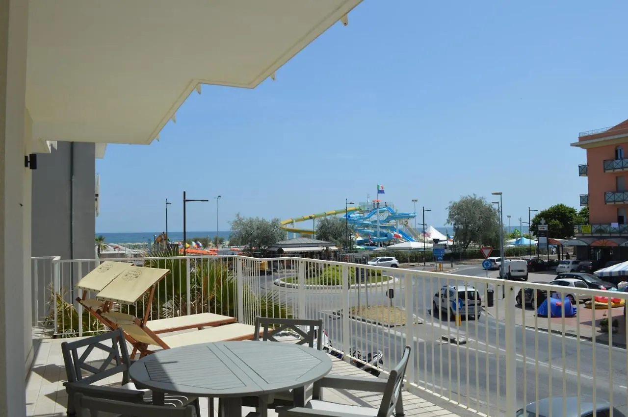 Hotel Riva E Mare Rimini 3*,  Italy