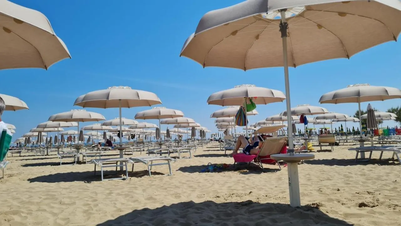 Hotel Riva E Mare Rimini 3*,