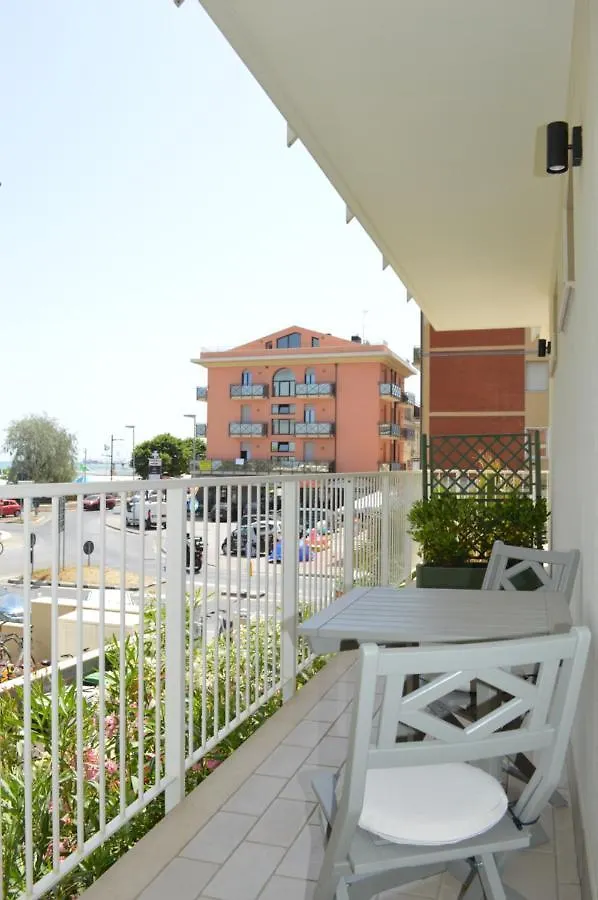 Hotel Riva E Mare Rimini 3*,